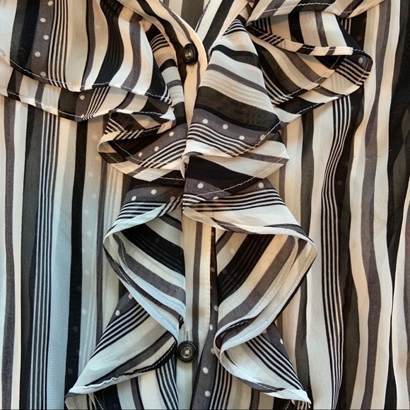 Cache Button Up Top Large - Picture 5 of 6